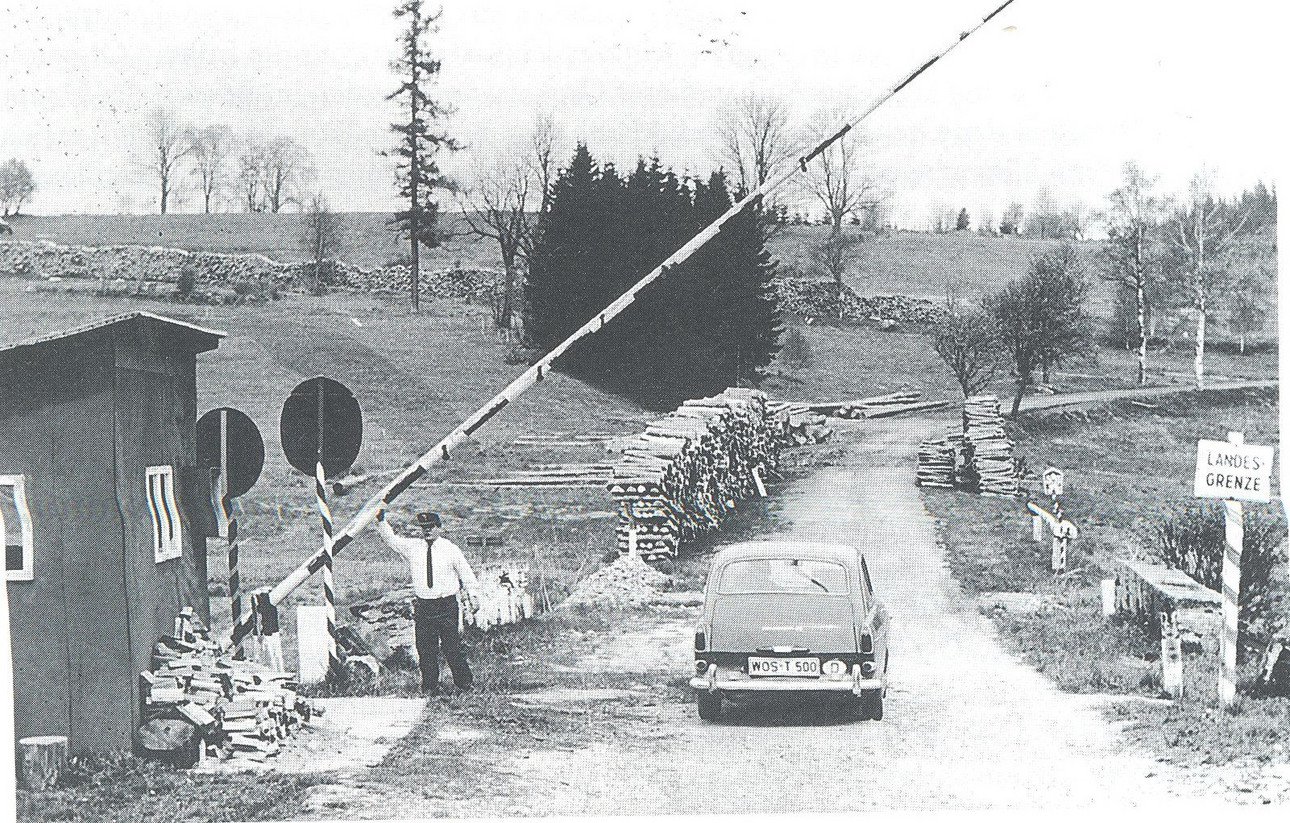 Hrani?n&iacute; p?echod Str&aacute;žn&yacute; - Philippsreut, 1968; Zdroj: Dorn, Ernst: Heimat an der Grenze.