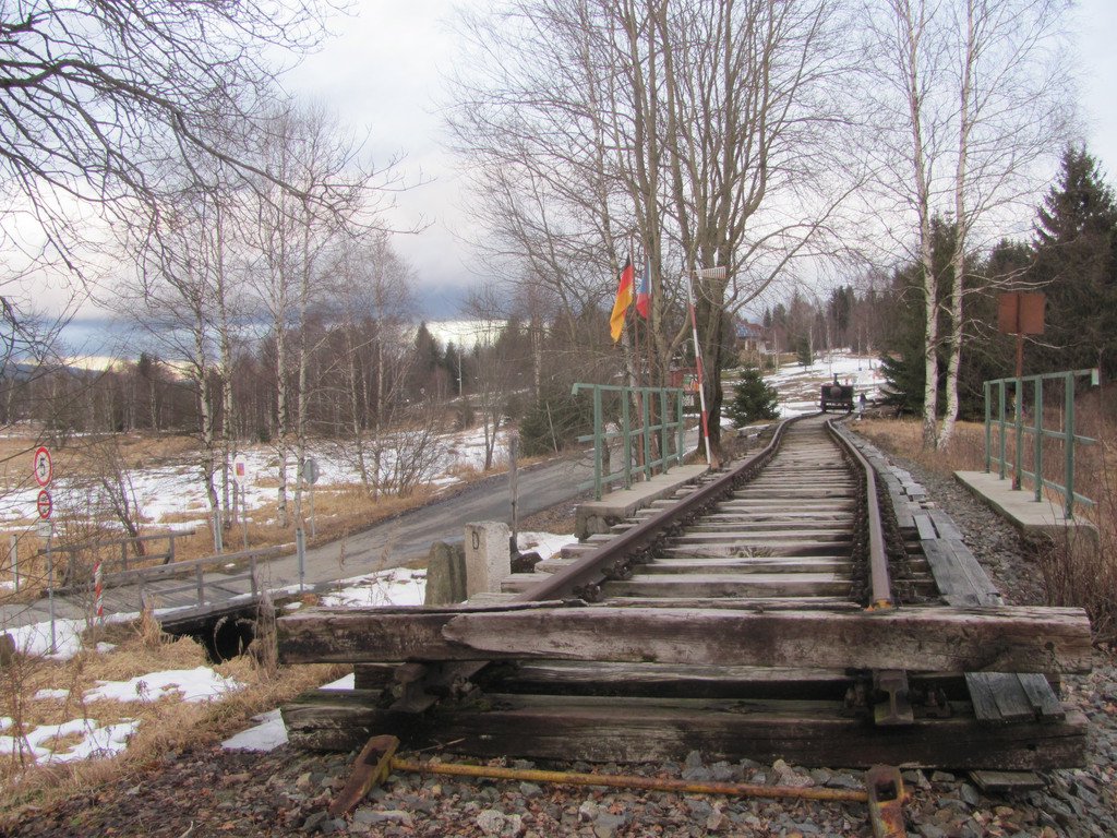 Haidm&uuml;hle - Nov&eacute; &Uacute;dol&iacute; 2014, b&yacute;val&aacute; železni?n&iacute; tra?. Foto: ?esko-bavorsk&yacute; d?jepis.