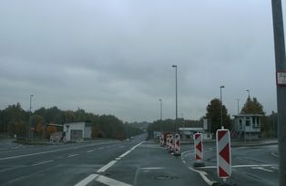 Ehemaliger Grenzübergang heute; Quelle: Geschichtsbausteine.