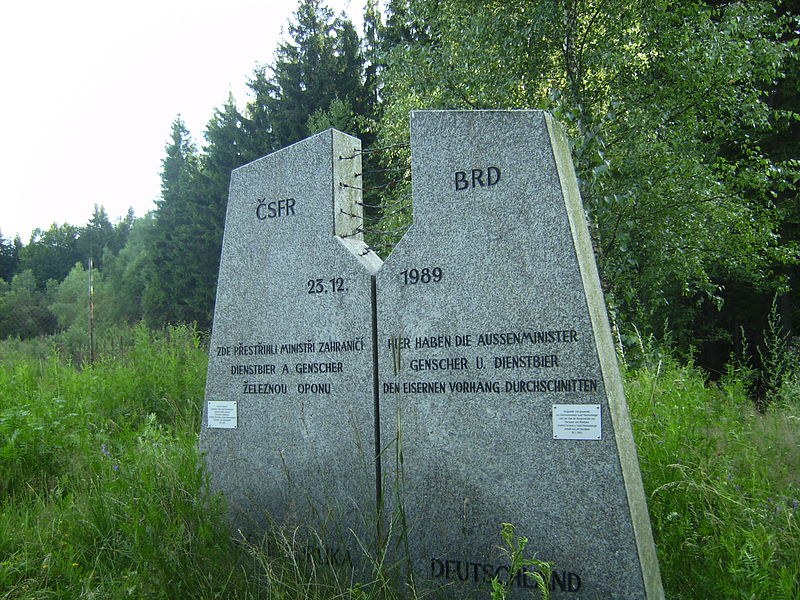 Denkmal zur Öffnung des Eisernen Vorhangs